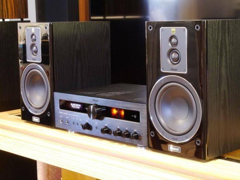 Bookself Speaker - Magnat Signature 503 3-Way BookShelf Speaker
