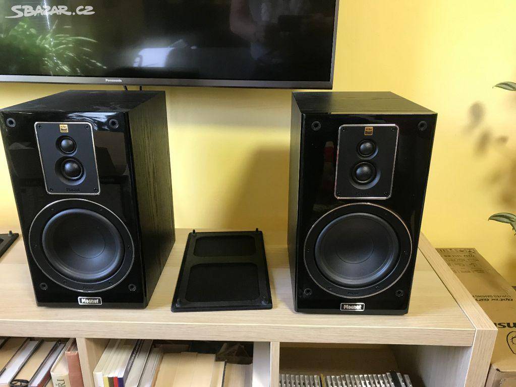 Bookself Speaker - Magnat Signature 503 3-Way BookShelf Speaker