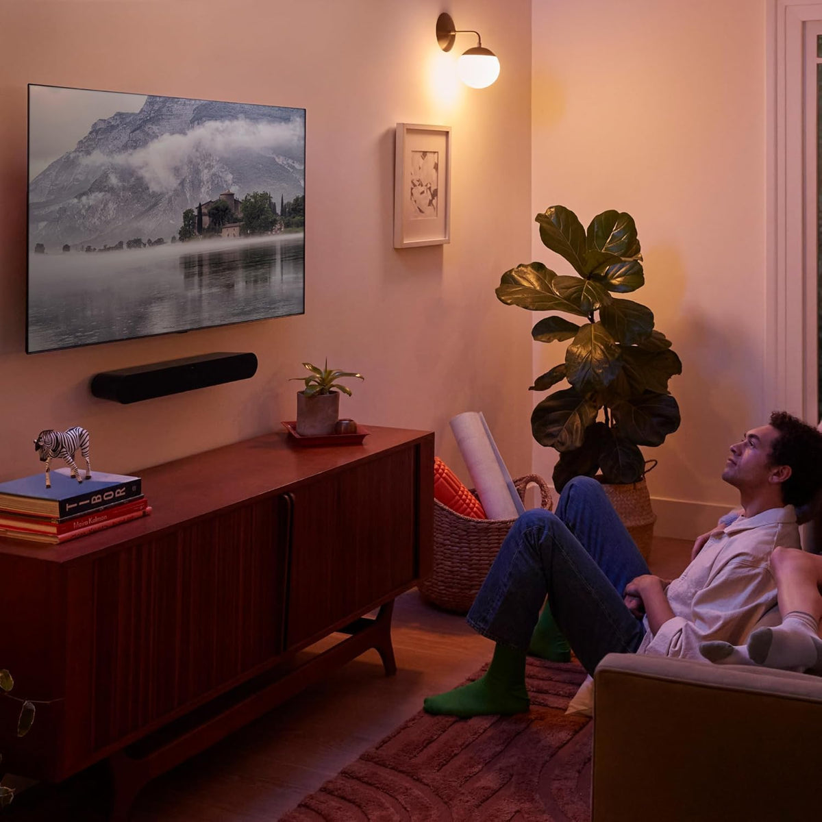 Sonos Ray  Compact Soundbar for TV and Music - Black